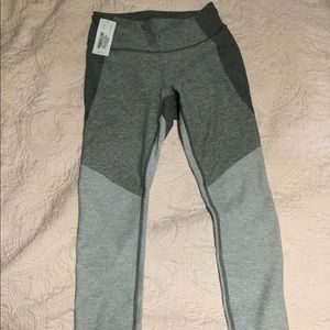 Outdoor voices 7/8 tri tone leggings